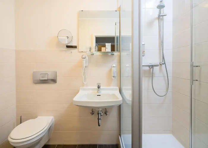 Hotel Stadtidyll & Dependancen Отель 3*