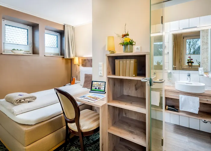 Hotel Stadtidyll & Dependancen 3* Ротенбург