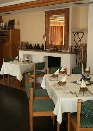 Отель Hotel Stadtidyll & Dependancen